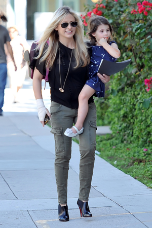 Sarah Michelle Gellar with daughter Charlotte
