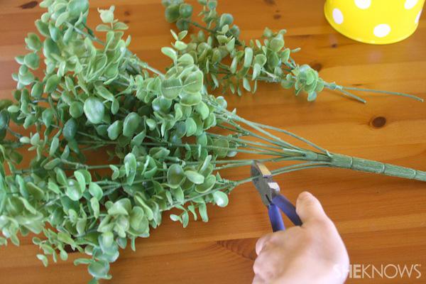 Cut with wire cutter