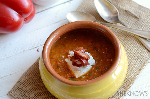 Bell pepper gazpacho with crispy prosciutto