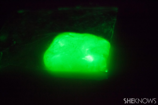 Glowing slime