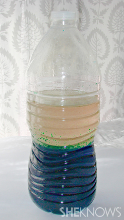 Oil and water science experiment