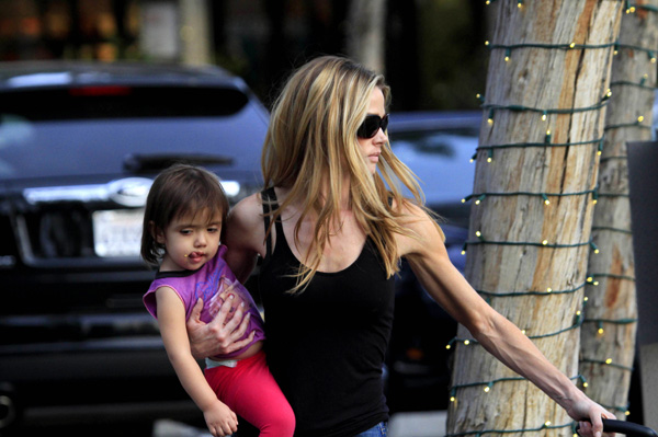 Denise Richards arms