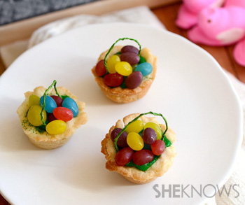 Easter basket sugar cookies