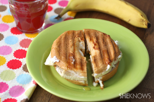 Ricotta, honey and banana bagel panini