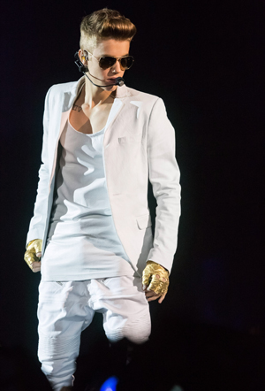 Justin Bieber in white