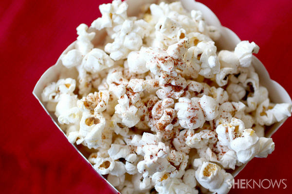 Movie-time spicy air-popped popcorn