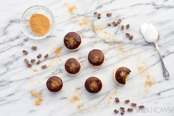 S'mores French Macarons