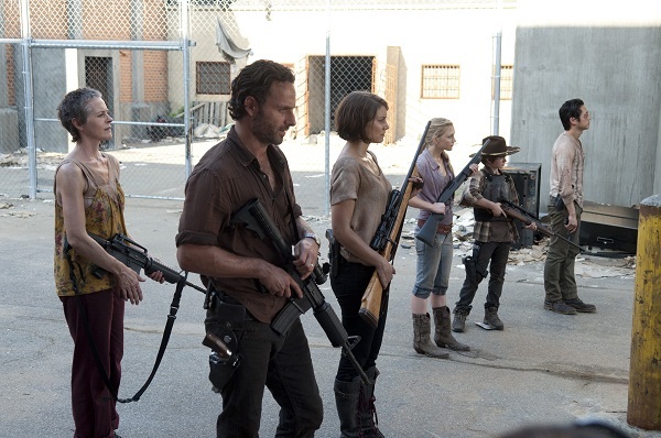 Rick protects his group