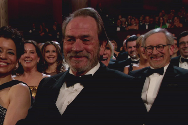 Tommy Lee Jones grins at the Oscars