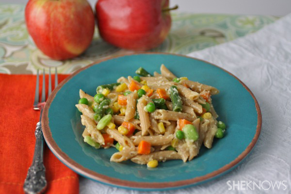 Creamy pasta primavera
