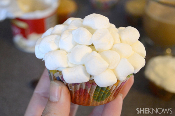 Marshmallow_cupcakes