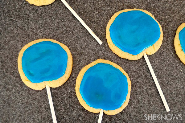Planet Earth cookie pops