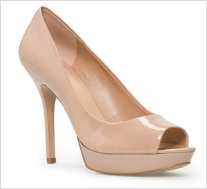 Nude peep-toe pumps