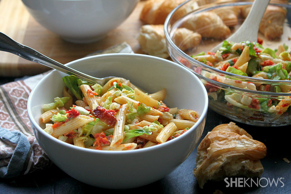 BLT pasta salad recipe