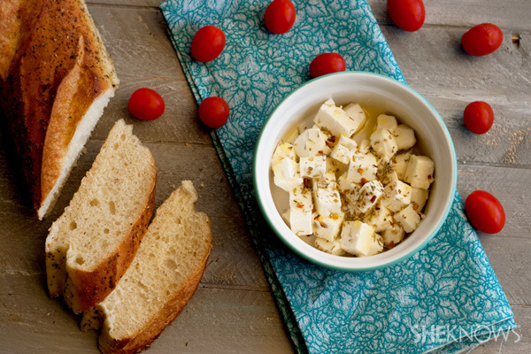 DIY marinated mozzarella and feta cheese recipe