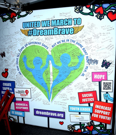 Lady Gaga -- Dreambrave sign
