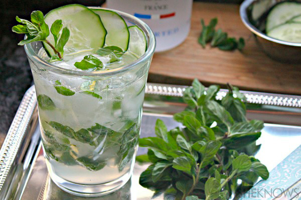 Cucumber mint vodka fizz