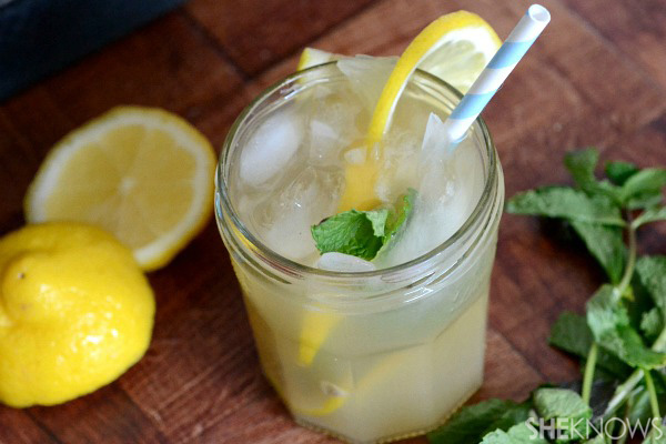 Lemon & mint bourbon cocktail