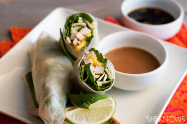 Fresh papaya and chicken spring rolls recipe