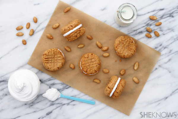 Peanut butter and marshmallow cookies