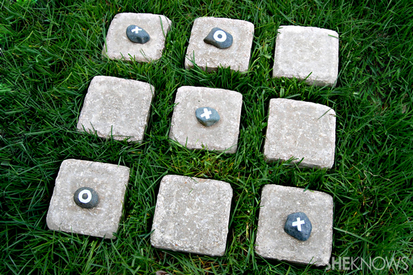 Backyard tic-tac-toe
