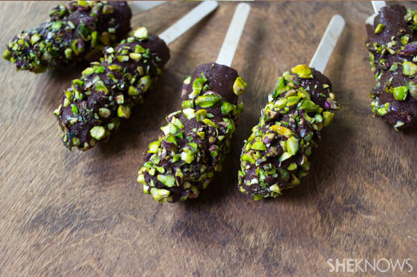 Frozen Bananas with Chocolate and Pistachios | SheKnows