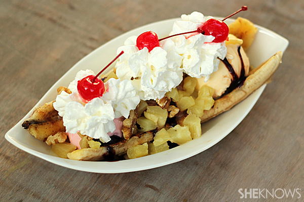Grilled banana split