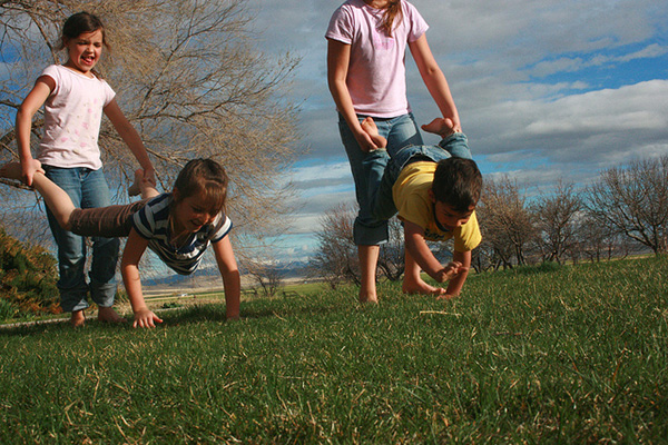 Wheelbarrow race