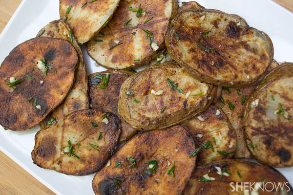 Grilled Potatoes with Garlic and Chives | SheKnows