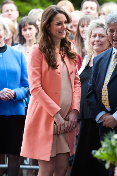 Pregnant Kate Middleton peach dress