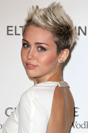 Miley Cyrus doesn't have time for Liam Hemsworth