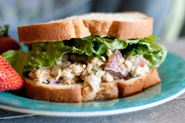 Strawberry pecan chicken salad with golden raisins recipe