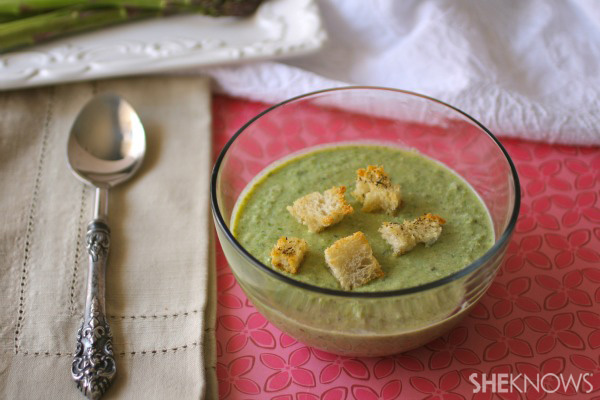 Chilled, roasted asparagus soup with crunchy croutons