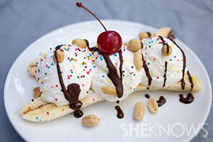 Healthy banana split | SheKnows