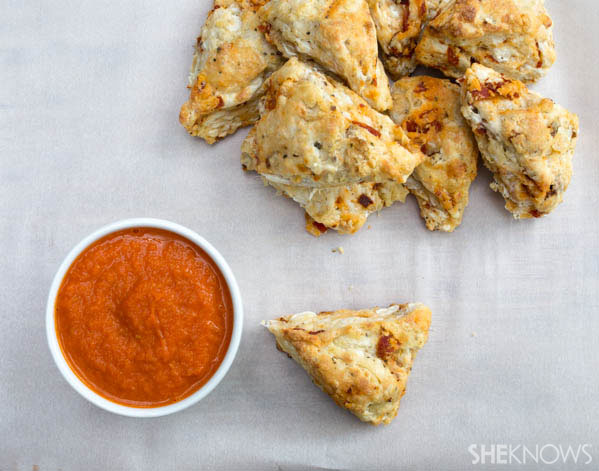 Pizza scones with dipping sauce | SheKnows