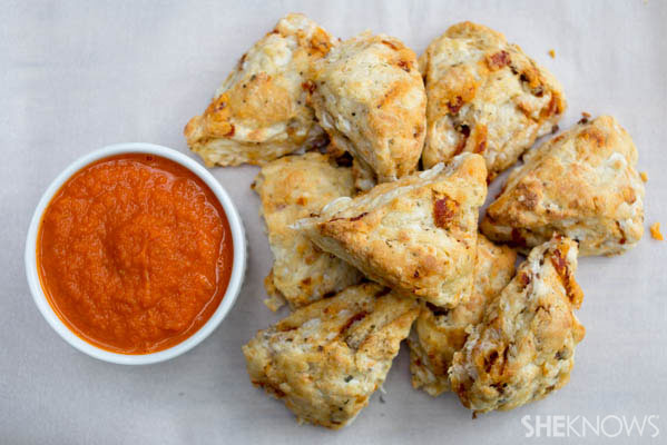 Pizza scones with dipping sauce | SheKnows