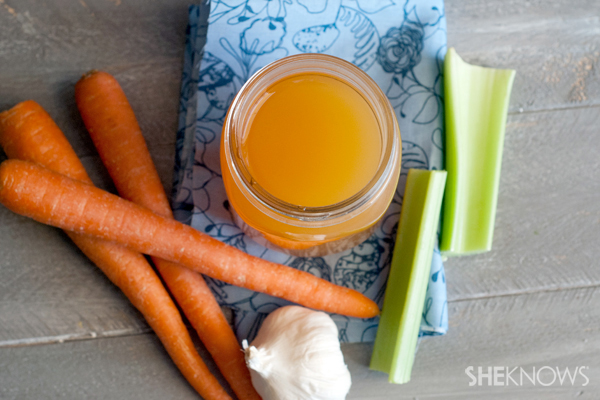 Homemade organic chicken broth recipe
