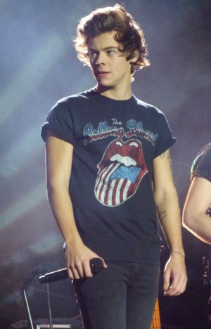 Harry Styles and Liam Payne raise cancer awareness