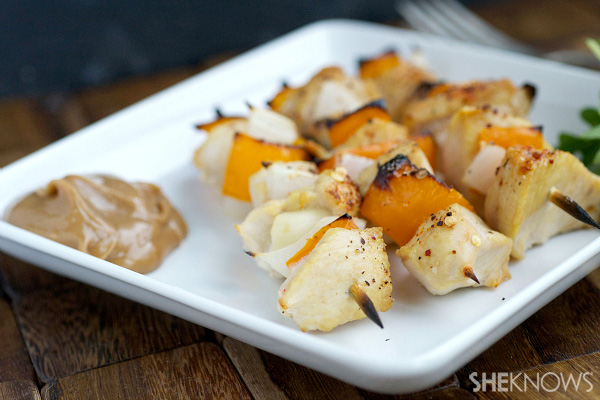 4 grilled pool party entrees for under 150 calories