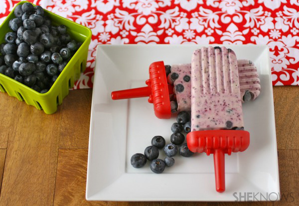 Gluten-free Goodie of the Week: Blueberry-yogurt pops