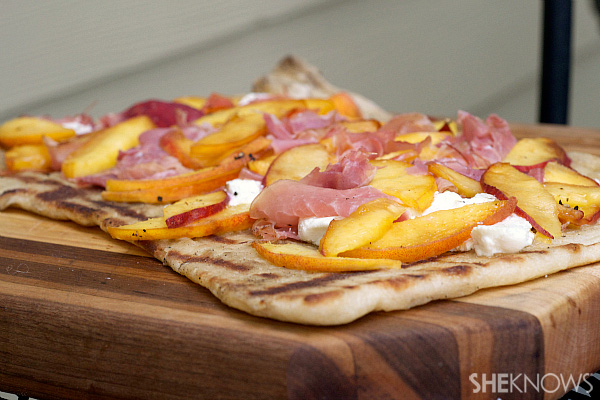 3 easy grilled pizzas