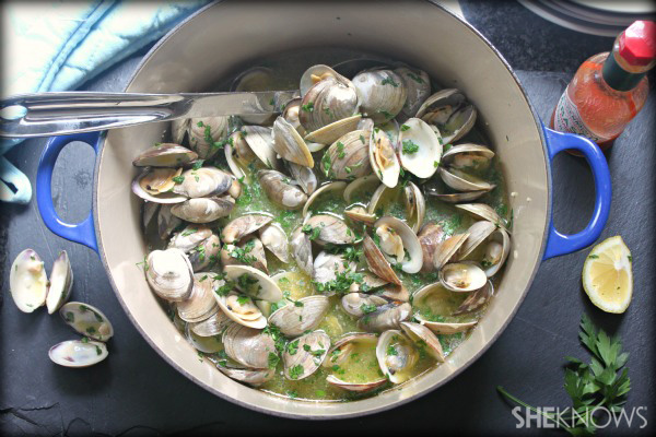 Steamed clams with a white wine butter sauce recipe