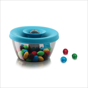 Airtight snack dispenser