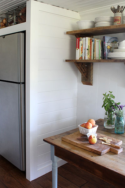 Fridge cabinet