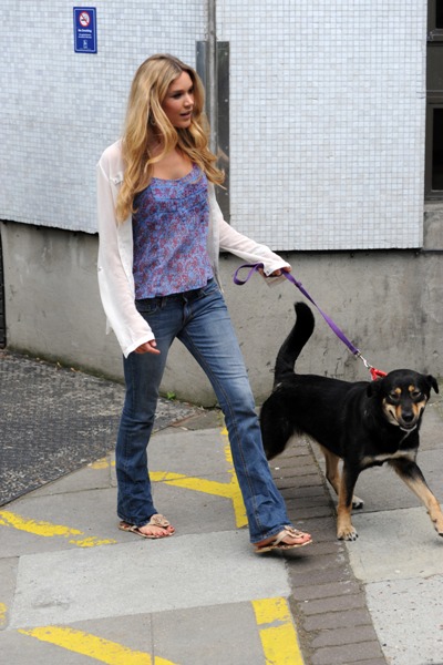 Joss Stone' with dog