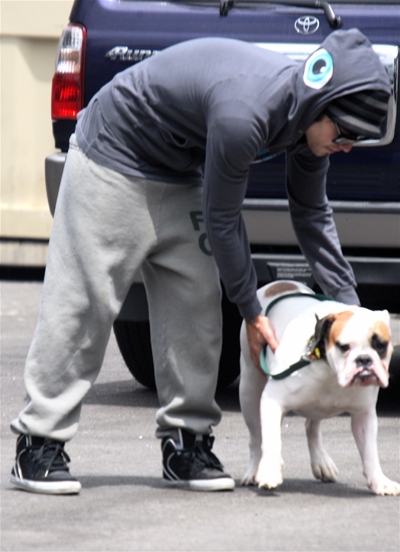 Pete Wentz with dog