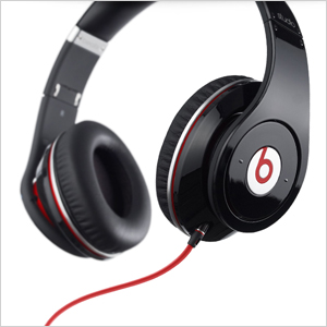 Noise-cancelling headphones