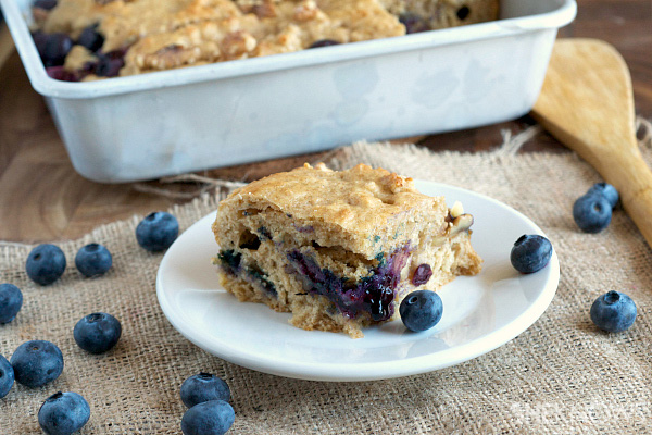 Sweet wine blueberry coffee cake | SheKnows.com