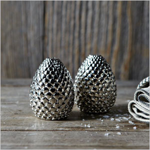 Metal pinecone salt & pepper shakers