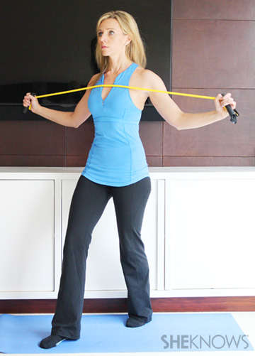 Chest opener: 2-4 sets of 15-20 pulses